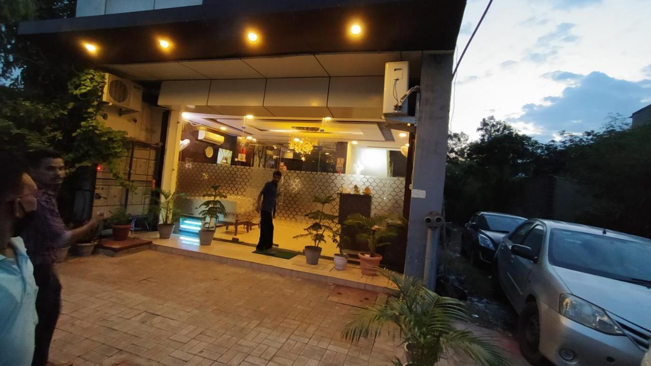 Hotel Eurasia Mohali International Airport Zirakpur Εξωτερικό φωτογραφία