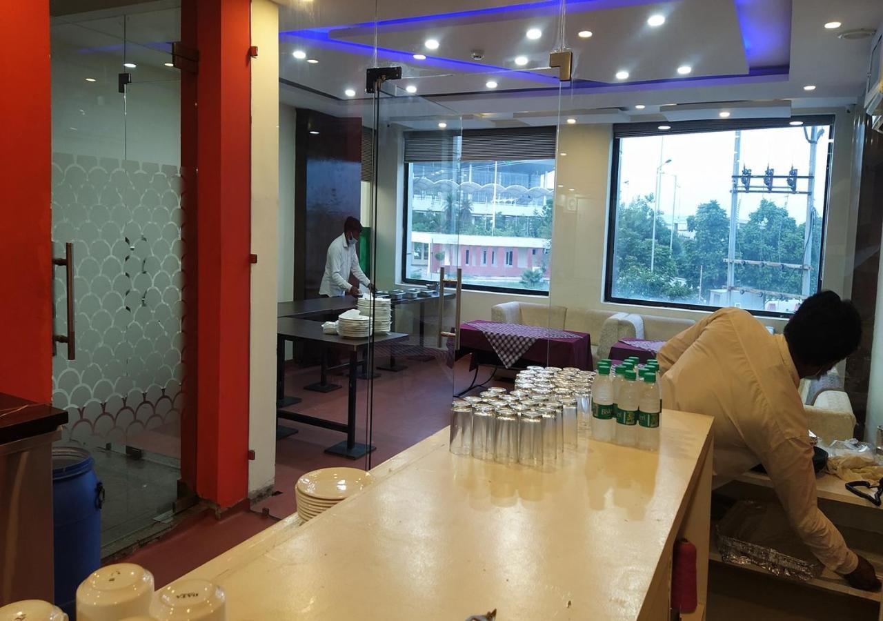 Hotel Eurasia Mohali International Airport Zirakpur Εξωτερικό φωτογραφία