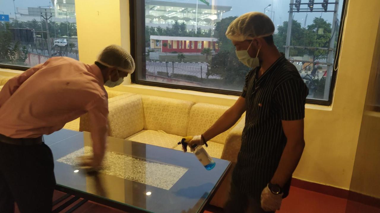 Hotel Eurasia Mohali International Airport Zirakpur Εξωτερικό φωτογραφία